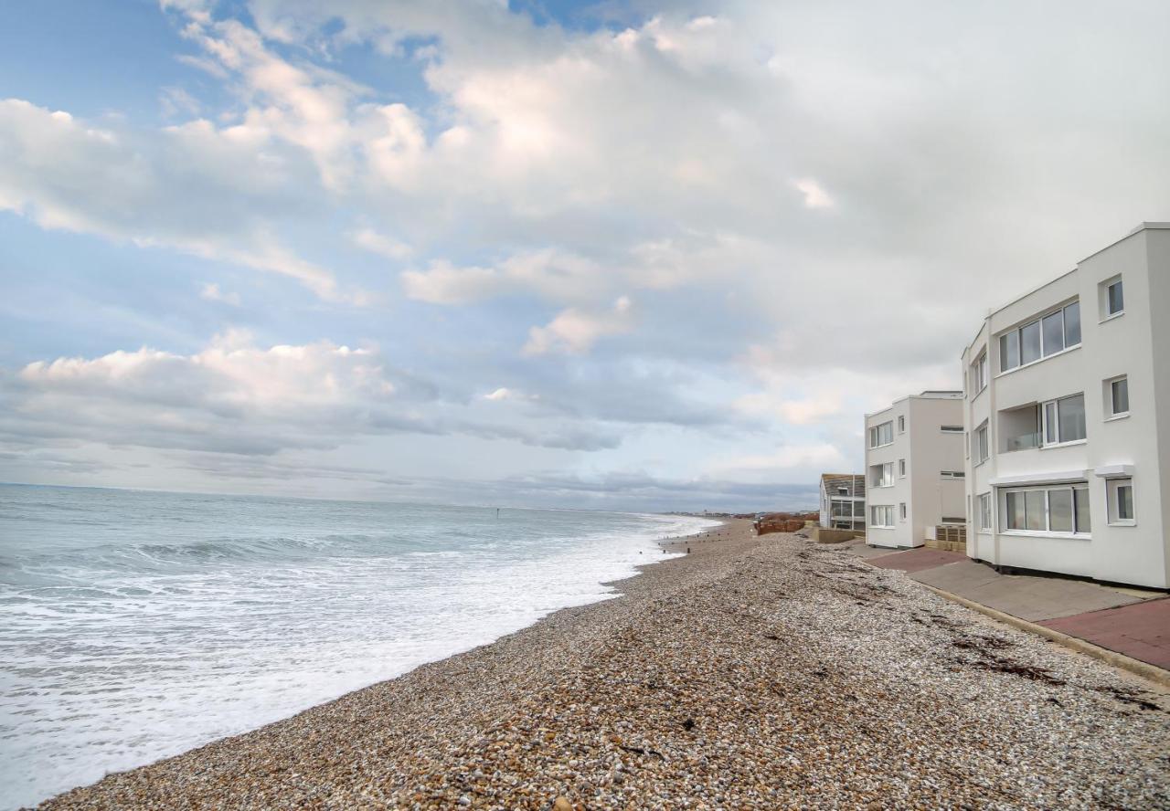 Апартаменты Hightide - Bracklesham Bay Чичестер Экстерьер фото